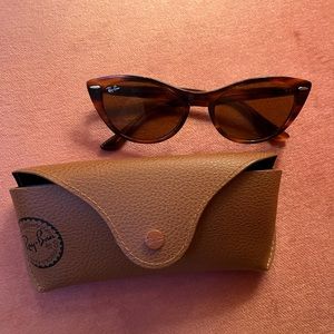 Ray-Ban Nina cat eye sunglasses / tortoise frames & brown lenses / like new 🕶